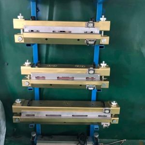 Máy ép băng tải